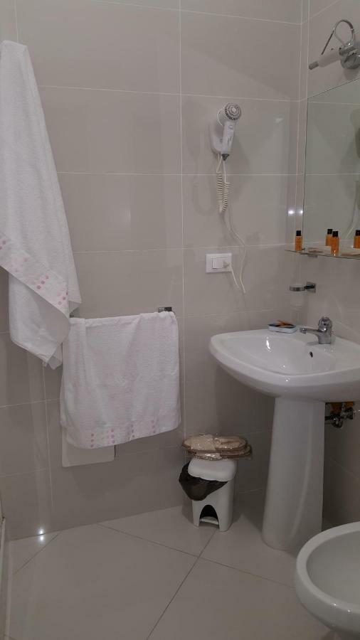 Bed and Breakfast Al Porticciolo Salerno Exterior foto