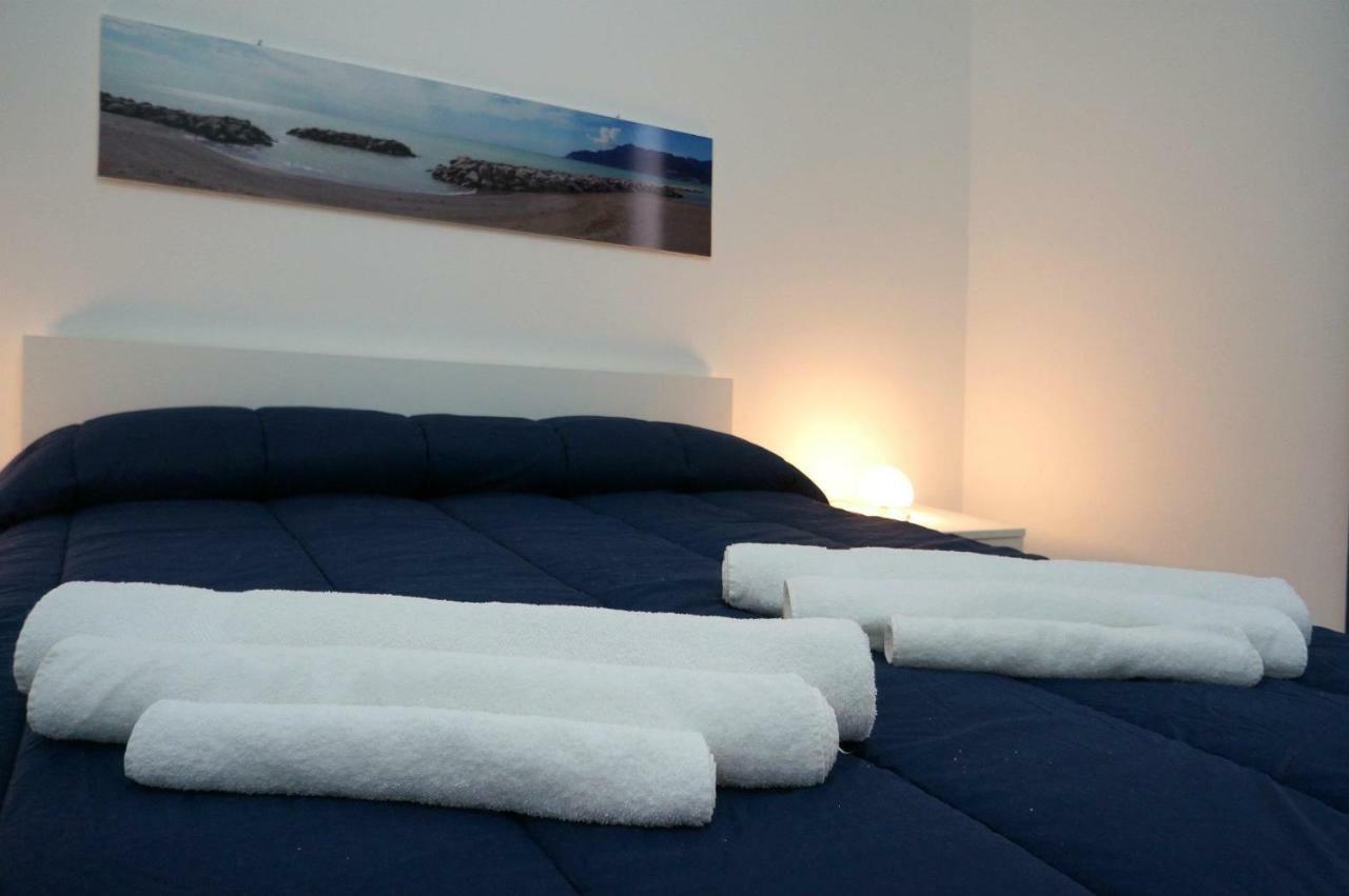 Bed and Breakfast Al Porticciolo Salerno Exterior foto
