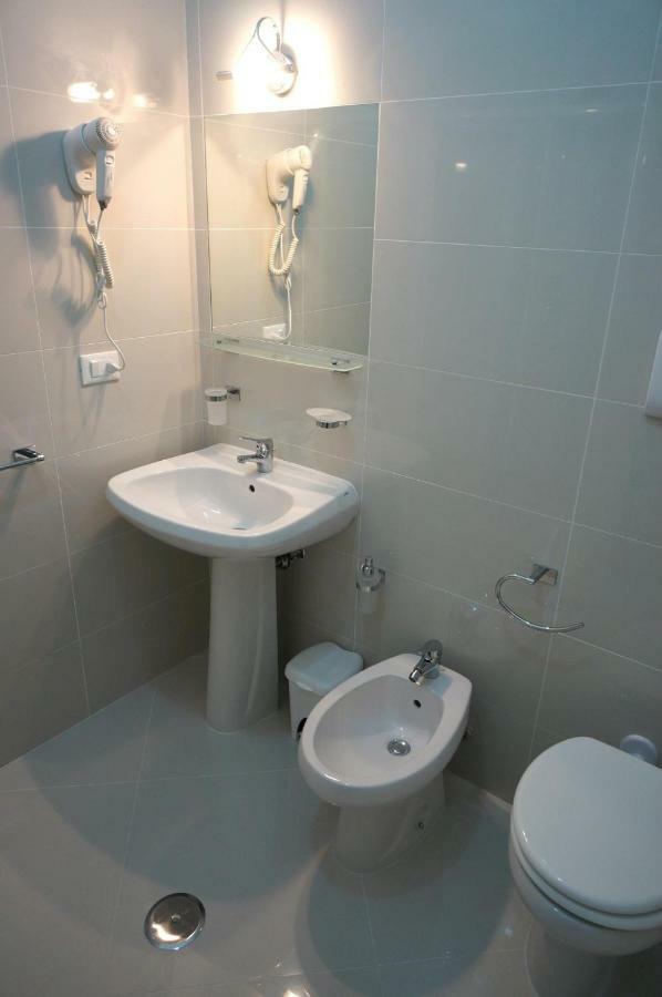 Bed and Breakfast Al Porticciolo Salerno Exterior foto