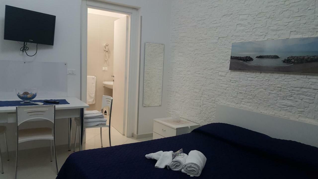 Bed and Breakfast Al Porticciolo Salerno Exterior foto