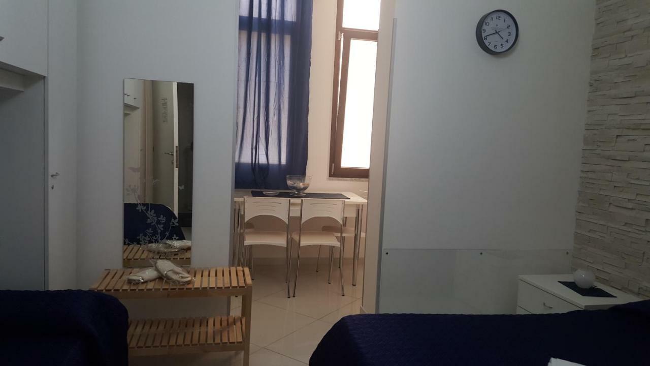 Bed and Breakfast Al Porticciolo Salerno Exterior foto