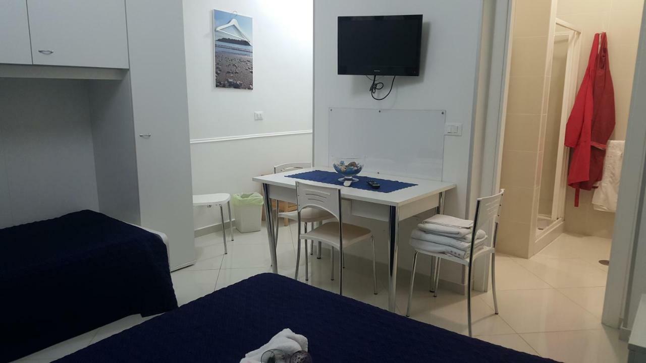 Bed and Breakfast Al Porticciolo Salerno Exterior foto