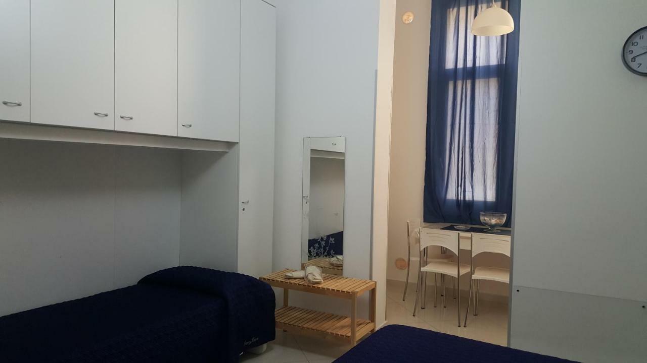Bed and Breakfast Al Porticciolo Salerno Exterior foto