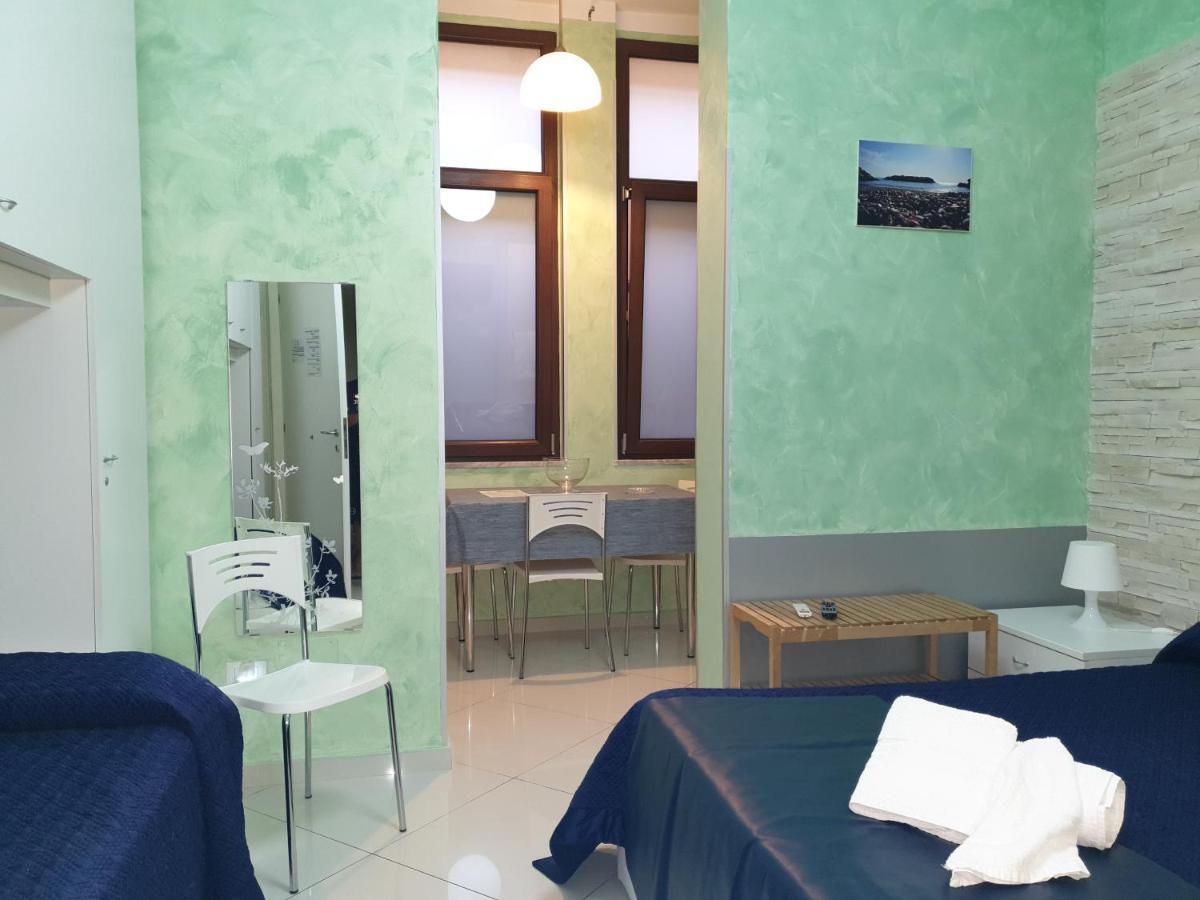 Bed and Breakfast Al Porticciolo Salerno Exterior foto