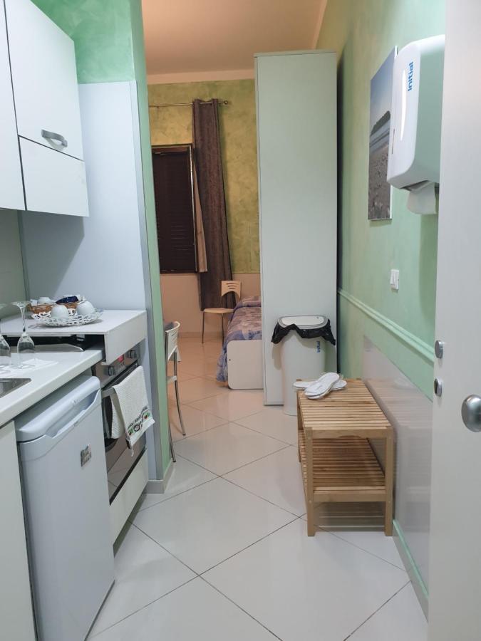 Bed and Breakfast Al Porticciolo Salerno Exterior foto